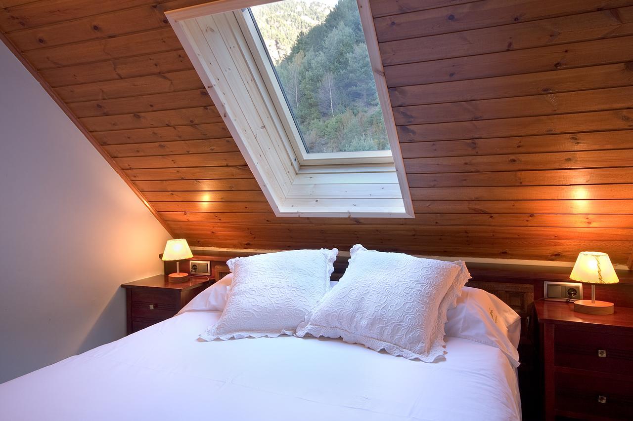 Apartaments La Peguera Bohí Szoba fotó
